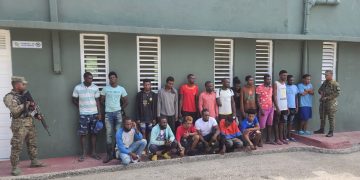 Ejército detiene 310 indocumentados en operativos en Azua, Elías Piña y Dajabón