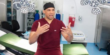 En RD cada vez más hombres se someten al moldeamiento de glúteos