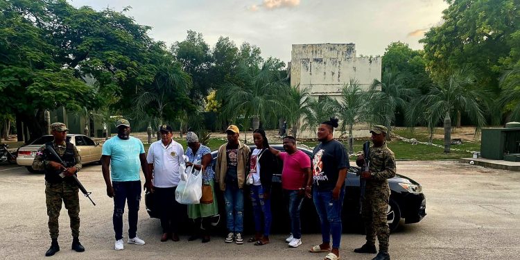 Ejército entrega a la justicia a otros dos por tráfico de indocumentados