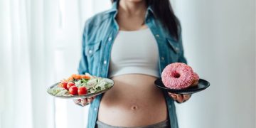 Alimentos hay que evitar durante el embarazo, según los expertos