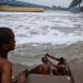 Alarma por la aparición de una espuma tóxica en un río de La India