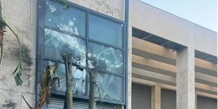 Así quedó la residencia de Netanyahu tras el ataque con drones de Hezbolá