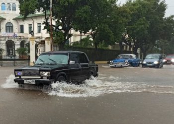 El huracán Oscar dejó seis muertos a su paso por Cuba en medio del apagón que se vive en la isla
