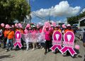 Alcaldesa Wendy Cepeda encabeza marcha de concientización sobre la prevención del cáncer de mama en San Luis