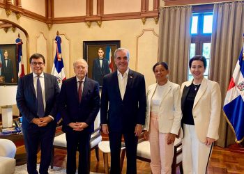 Grupo VINCI resalta la estabilidad y el atractivo clima de negocios en la República Dominicana