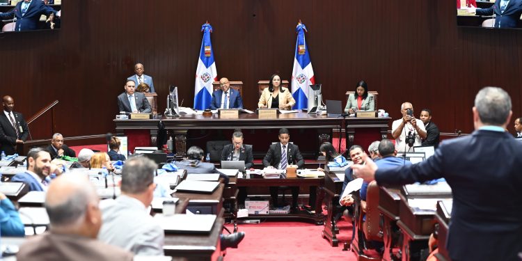 Aprueban modificaciones a Ley sobre Tráfico Ilícito de Migrantes y Trata de Personas