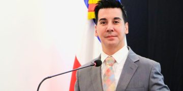 Exigen justicia caso madre impedida de cuidar a su hija víctima de violencia sexual