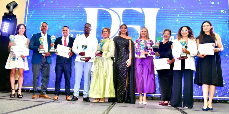 Periodista Ivonne Ferreras de Panorama gana Gran Premio Epifanio Lantigua 2024