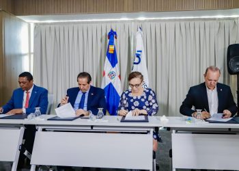Ayuntamiento de Santiago, Ministerio Público, Salud Pública y LMD firman acuerdo