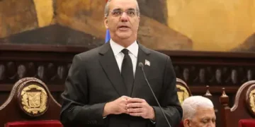 Luis Abinader pone fin a 180 años de continuismo con la nueva Constitución reformada proclamada hoy