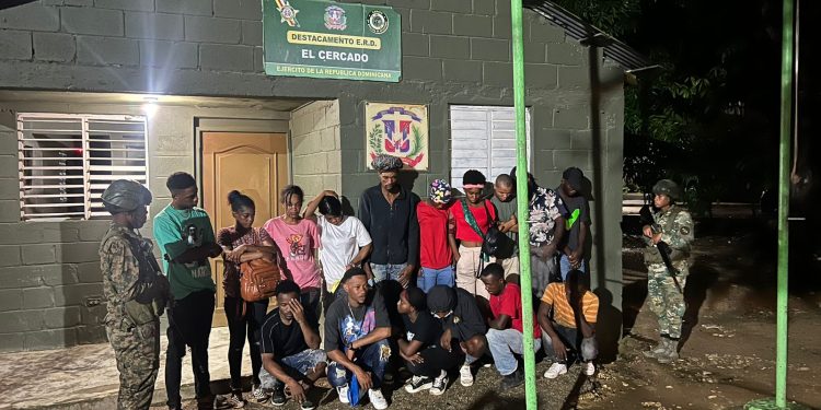 Ejército detiene 47 indocumentados en Santiago Rodríguez, Elías Piña y Valverde