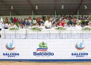 Alcalde de Salcedo encabeza inauguración de los Juegos Municipales 2024