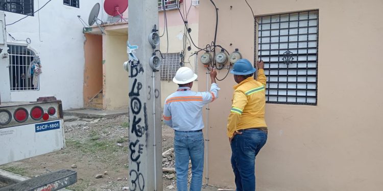 Edesur normaliza nuevos clientes y desconecta usuarios ilegales