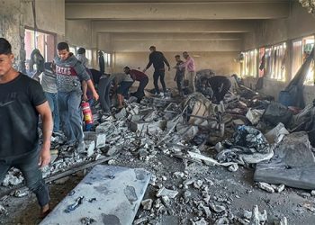Al menos 16 muertos y 32 heridos deja ataque en una escuela con desplazados en Nuseirat