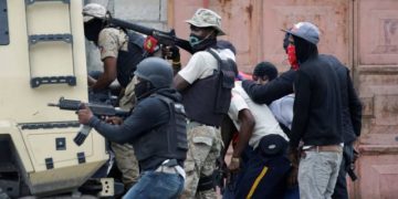 Bandas disparan contra dos vehículos de la embajada de EE.UU. en Haití