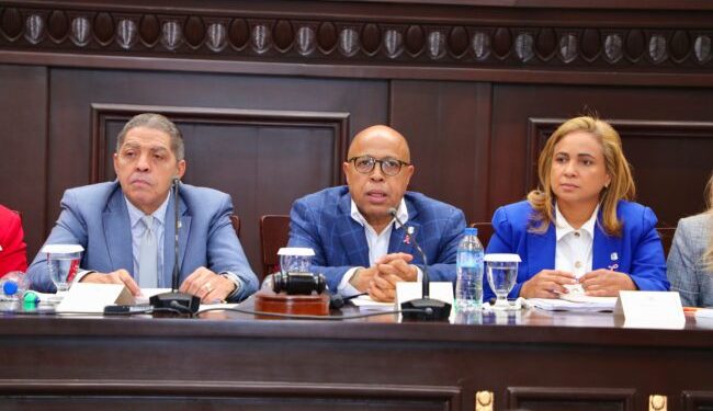 Diputados reciben opiniones de más de 115 personas y organizaciones sobre la reforma fiscal