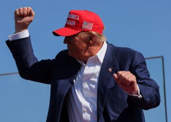 Trump logra su primera victoria con Indiana y Kentucky mientras Harris gana en Vermont