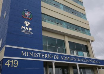 MAP instruye a instituciones confirmar si empleados públicos pagan energía eléctrica y agua potable