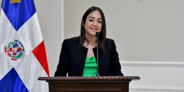 Faride Raful dice que extender hora de venta alcohol en diciembre es principal causas de homicidios y riñas en el país