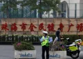 Un conductor atropella a varios niños en la puerta de una escuela en China