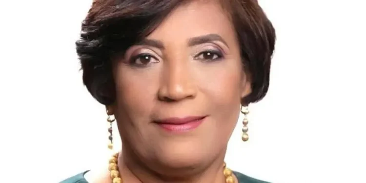 Juramentan nueva alcaldesa de La Vega, Amparo Custodio