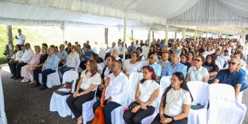 Cementerio Puerta del Cielo celebra misa ara conmemorar Día de los Fieles Difuntos 