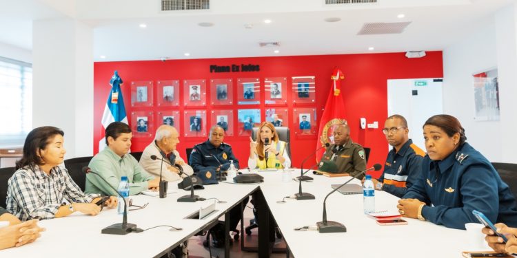 Carolina Mejía encabeza reunión de seguimiento del Comité de Prevención, Mitigación y Respuesta ante Desastres