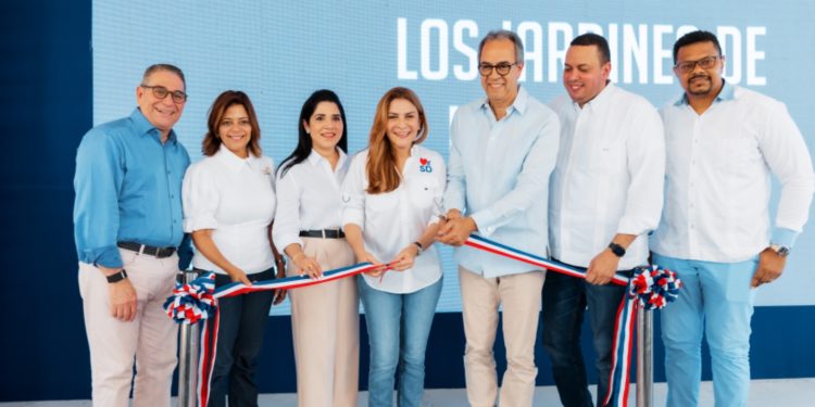 Banco Popular y Alcaldía del DN remozan parque Jardines Los Cerezos