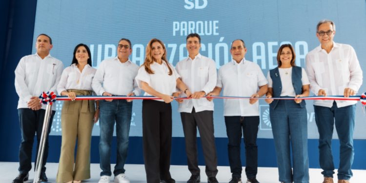 Banco Popular y Alcaldía del Distrito Nacional inauguran el parque Aesa