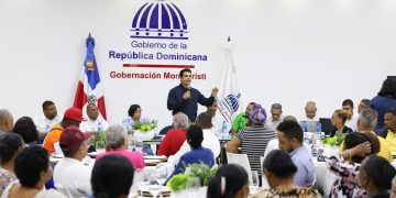 Wellington Arnaud se reúne con comunitarios de las provincias Montecristi, Azua y Ocoa