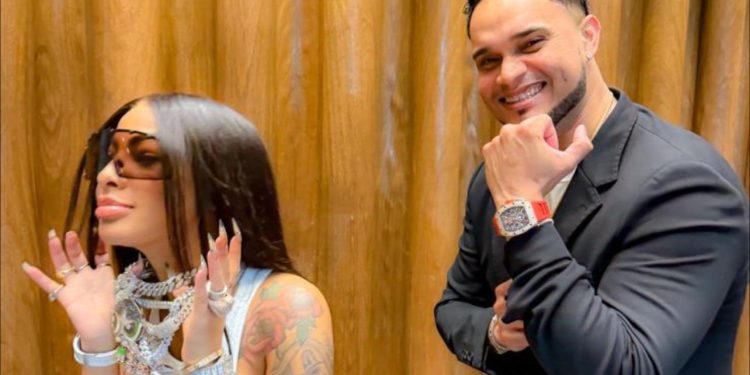 Yailin compra prendas por más de 300 mil dólares al famoso joyero Alex Diamond