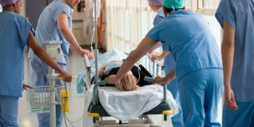 Desde hoy hospitales de Texas deben preguntar a pacientes si están legalmente en EE.UU