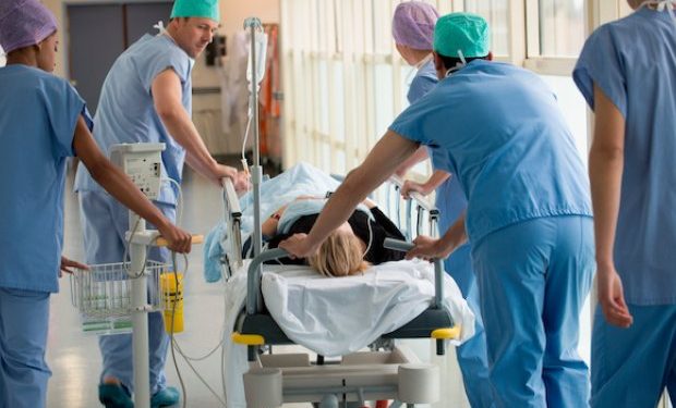 Desde hoy hospitales de Texas deben preguntar a pacientes si están legalmente en EE.UU