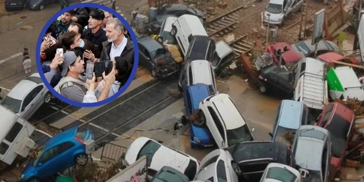 Gritos, insultos y lanzamiento de barro a comitiva de los reyes de España en epicentro del temporal