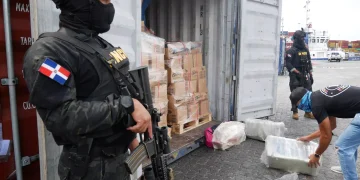 Intervienen en Caucedo otro contenedor con cargamento de 497 paquetes presumiblemente cocaína