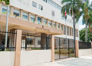 ADN llama a constructores y comerciantes a recoger materiales y desechos para evitar obstrucción de filtrantes