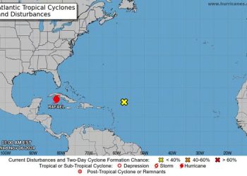 Rafael se convierte en Huracán de categoría 2 rumbo a Cuba