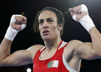 Informe de boxeadora revela que no posee útero, sino testículos internos y un “micropene”