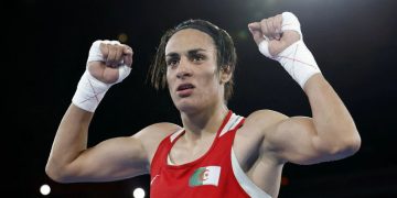 Informe de boxeadora revela que no posee útero, sino testículos internos y un “micropene”