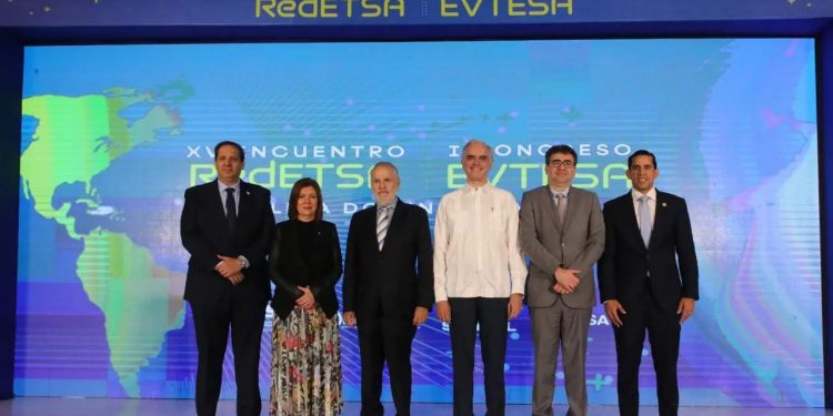 SISALRIL y OPS inauguran evento internacional de Evaluación de Tecnologías Sanitarias