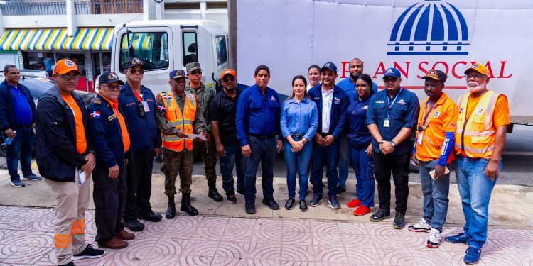 Plan Social también despliega equipos tras inundaciones en Mao- Valverde