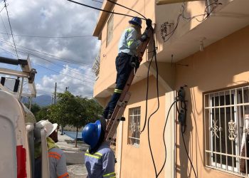 Edesur desmantela conexiones ilegales en plazas comerciales, discotecas, drink y otros establecimientos