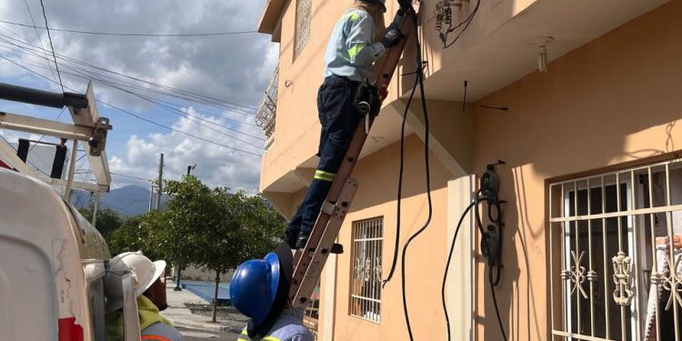 Edesur desmantela conexiones ilegales en plazas comerciales, discotecas, drink y otros establecimientos