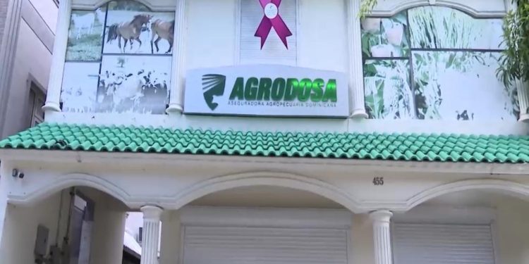 Agricultores al borde de la quiebra por deuda del gobierno con (AGRODOSA) por más de 800 millones de pesos