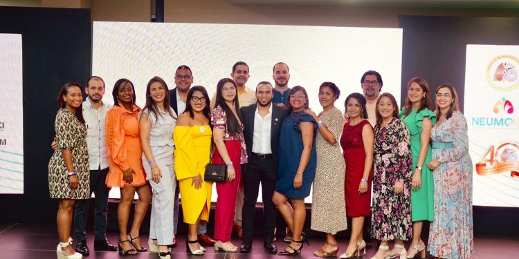 Neumólogos Egresados Gautier realizan jornada científica NEUMOMEET 2024