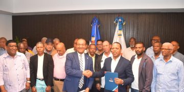 El Intrant y Conatra firman histórico acuerdo que busca reducir accidentes de tránsito y violencia en las carreteras