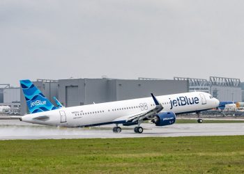 JetBlue confirma avión de su aerolínea también fue impactado por una bala en Haití