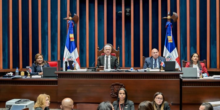 Senado declara de urgencia y aprueba modificación a Ley que crea el Consejo Nacional de la Magistratura