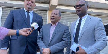 Posponen audiencia contra Carlos Peña por difamación a empresario