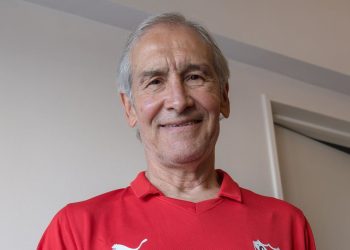 Fallece Hugo Villaverde, leyenda de fútbol argentino